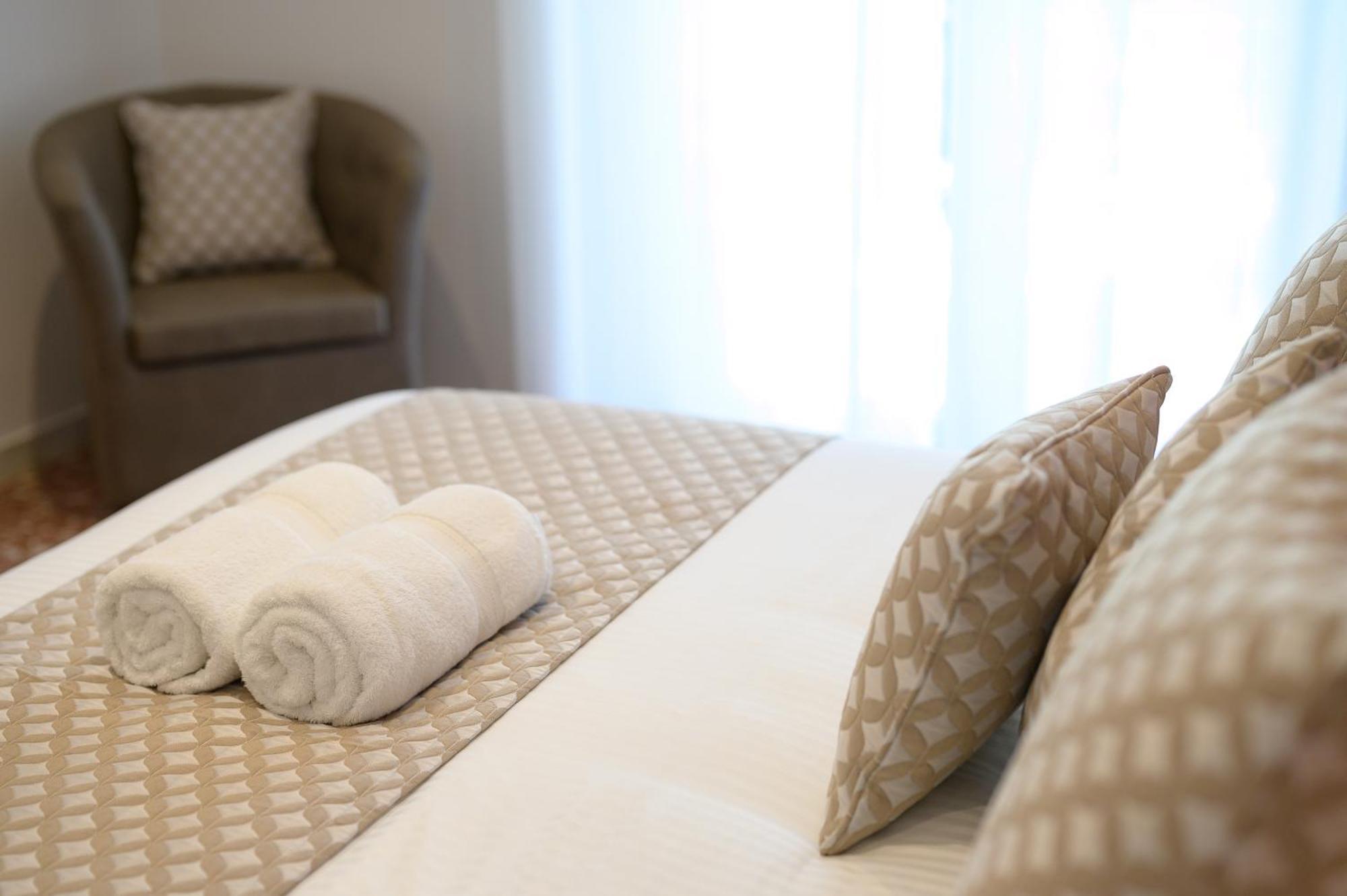 Luxury Suite-Metro Malatesta Rom Exterior foto